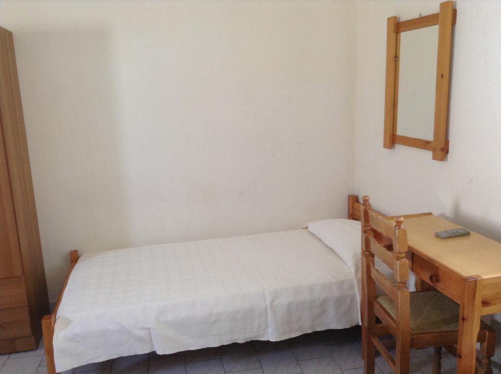Rooms To Let Katerina & John'S Perissa  Exterior photo